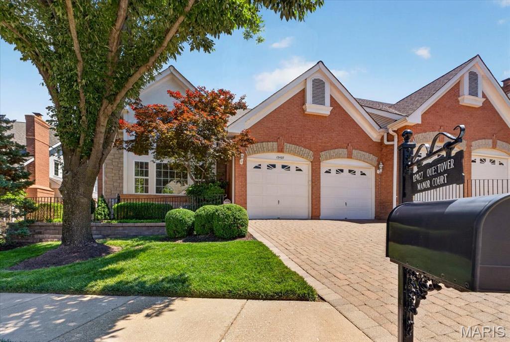 12427 Questover Manor Court