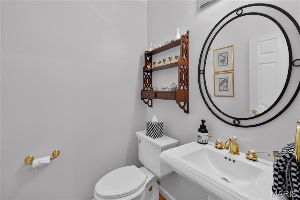 12427 Questover Manor Court