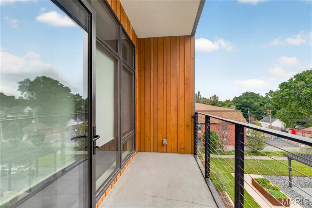 4101 Laclede Avenue Unit: 407