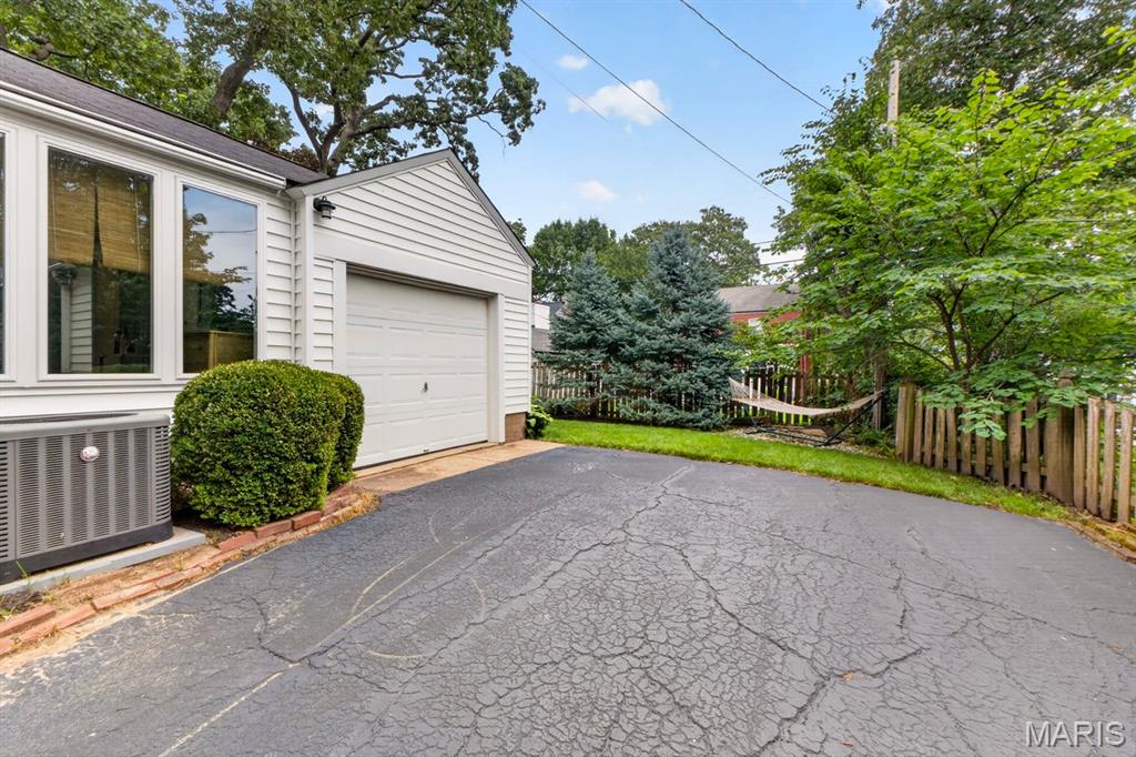 1646 Dearborn Drive