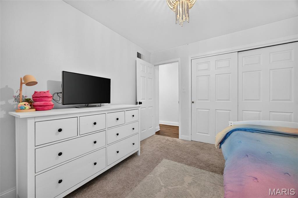 1120 Hollin Court