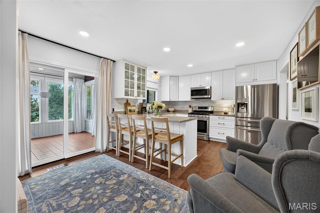 1120 Hollin Court
