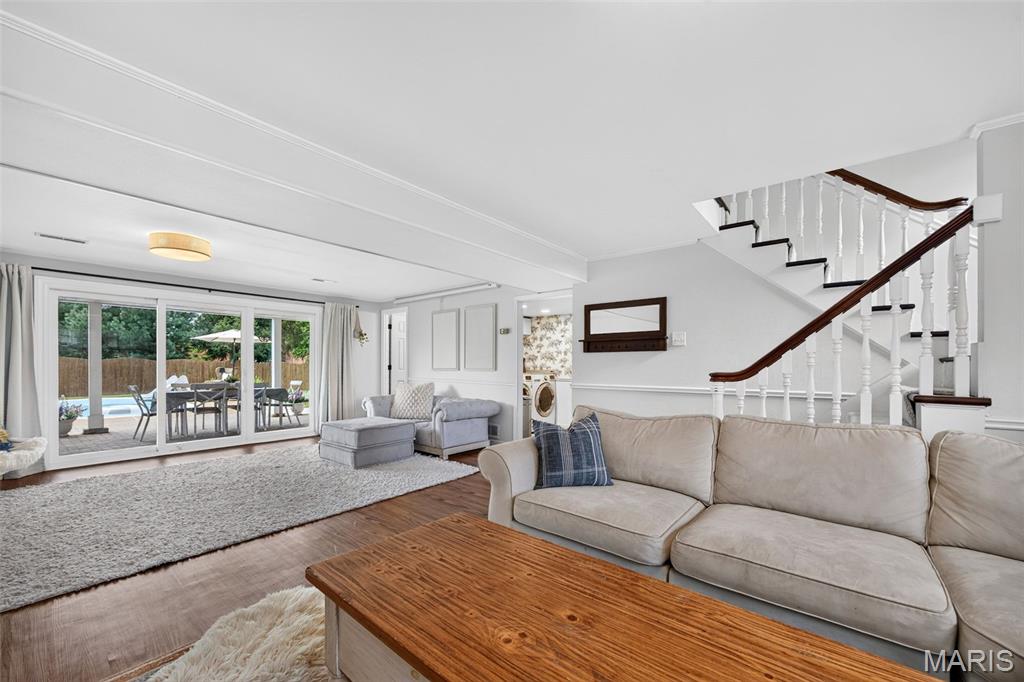 1120 Hollin Court