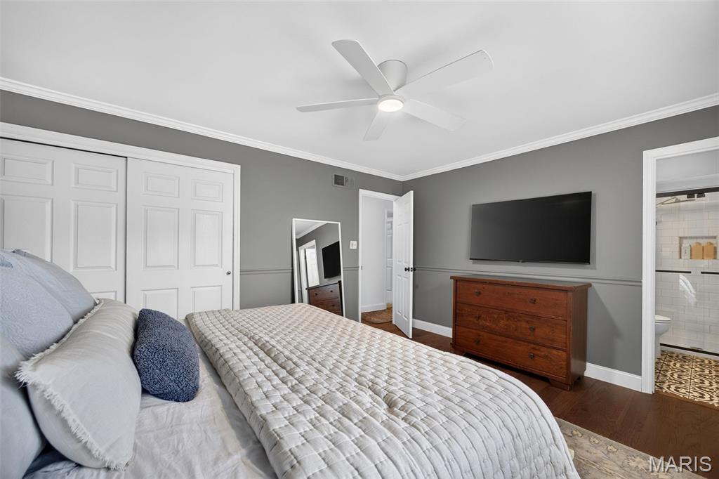1120 Hollin Court