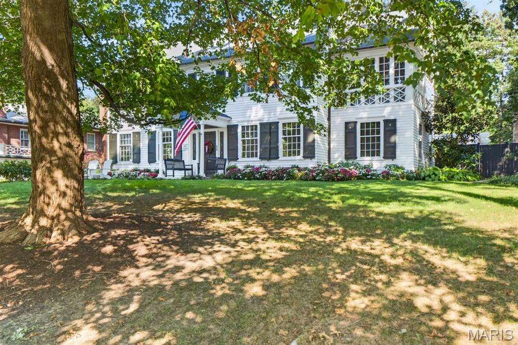 420 Yorkshire Place