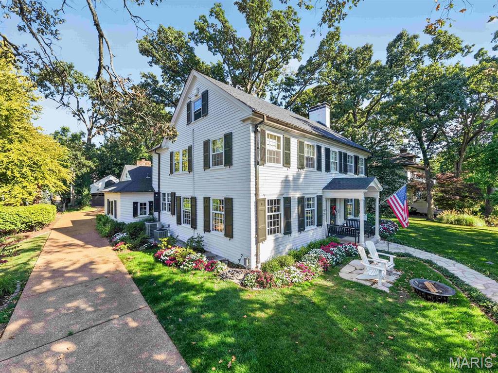 420 Yorkshire Place