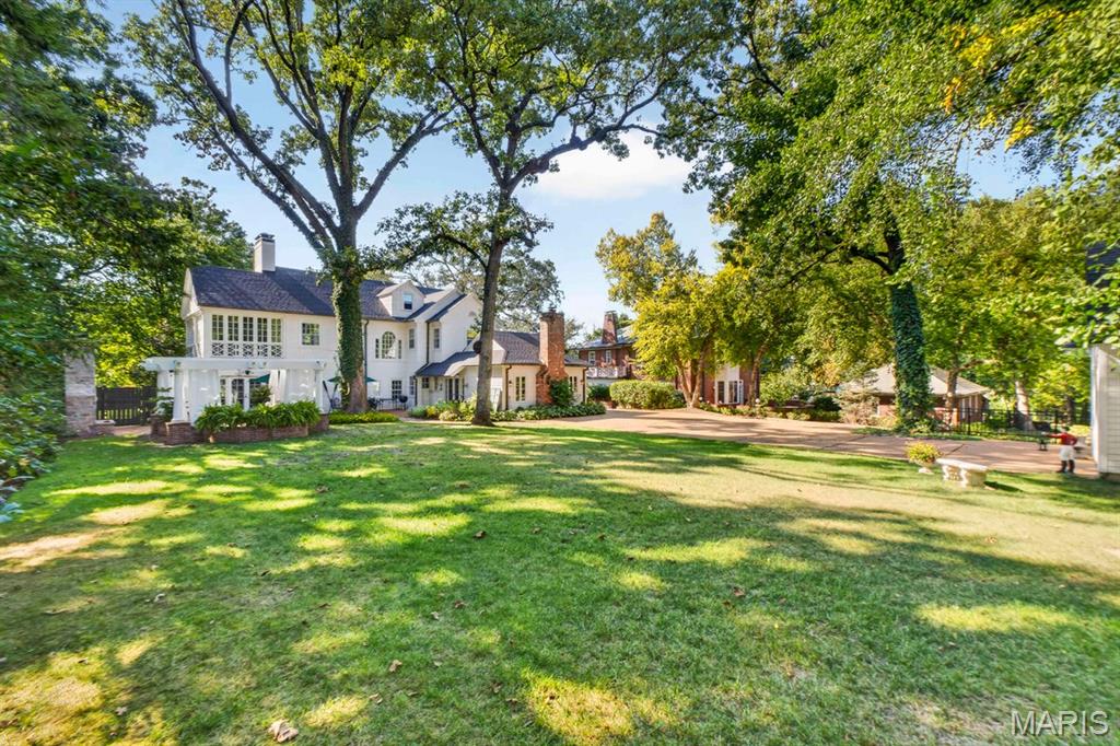 420 Yorkshire Place