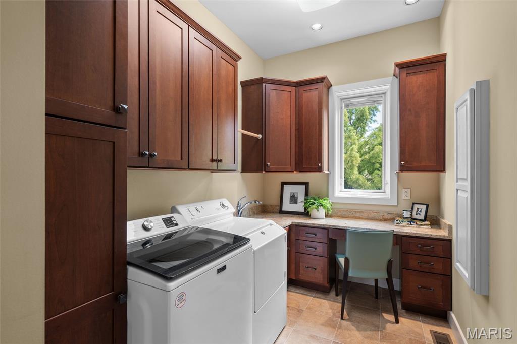 12864 Willow Pond Court