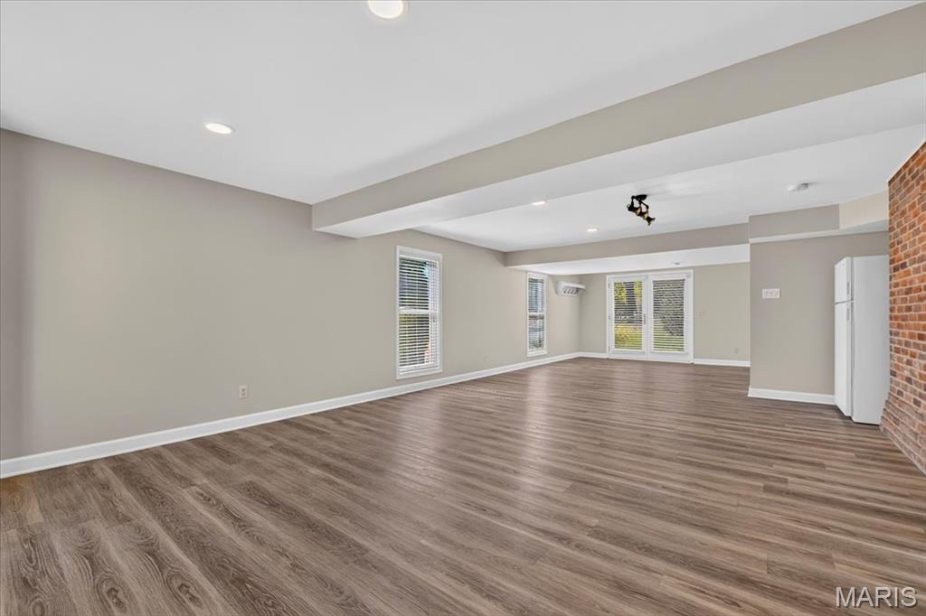 617 N Ballas Road
