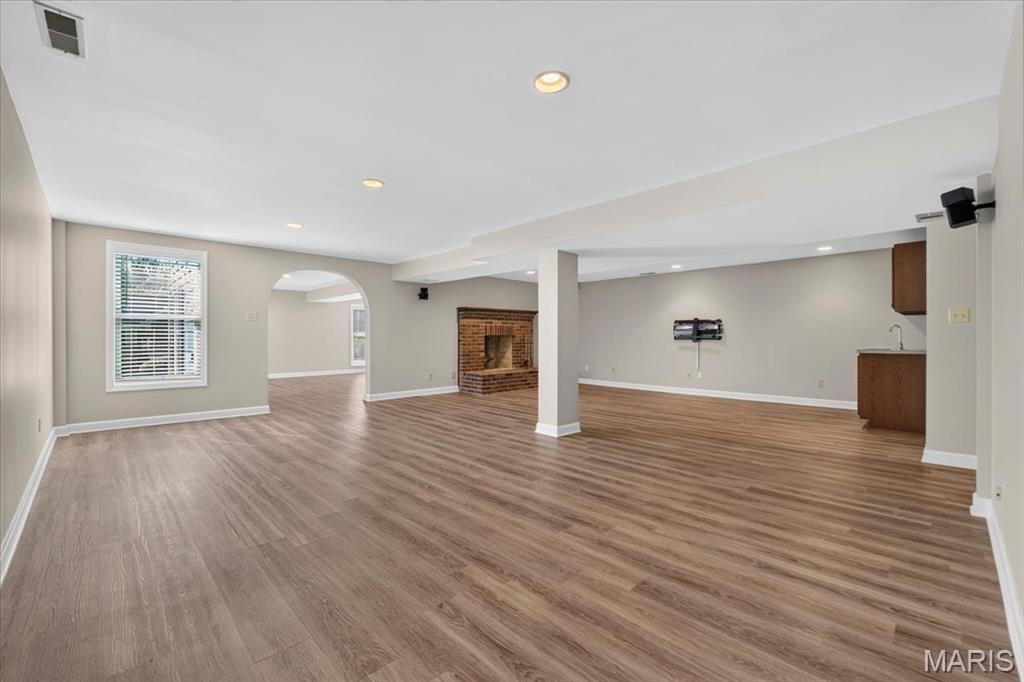 617 N Ballas Road