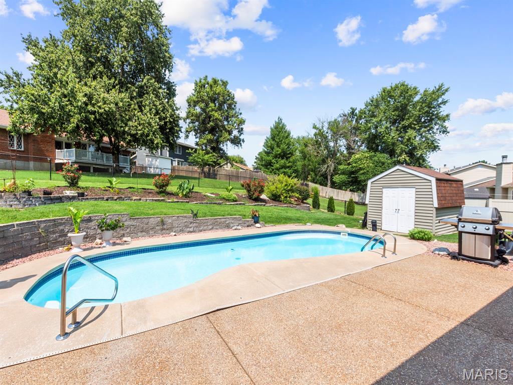 2316 Maple Tree Street