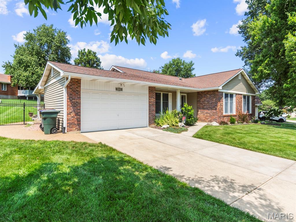 2316 Maple Tree Street