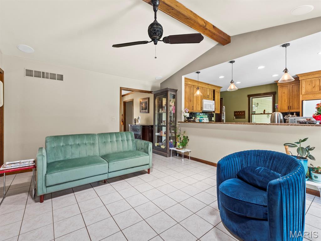 2316 Maple Tree Street