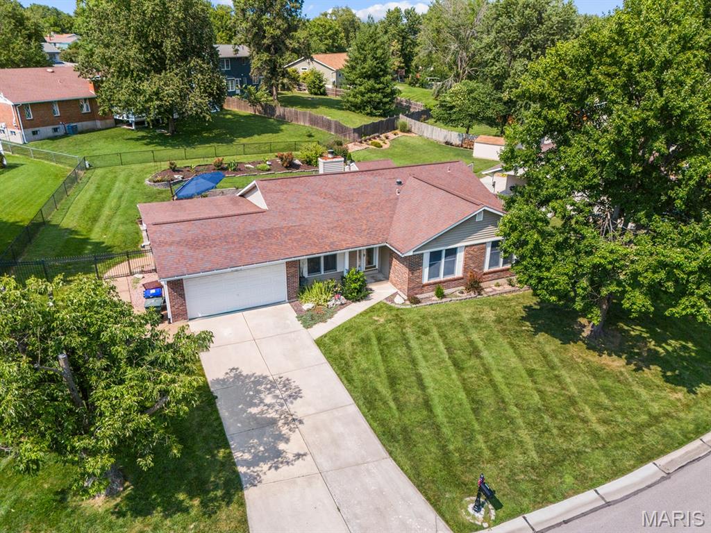 2316 Maple Tree Street