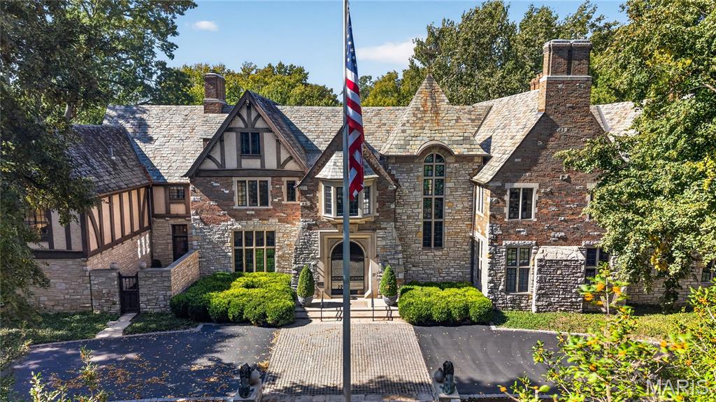 23 Carrswold Drive Clayton Mo Us 63105 Mis26044266