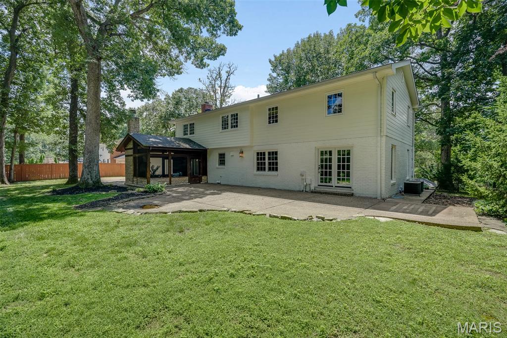 1424 Forest Avenue