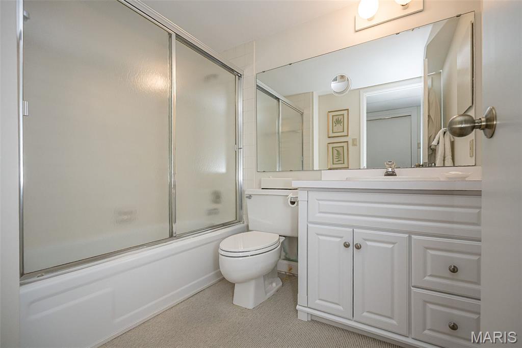 33 Narragansett Drive