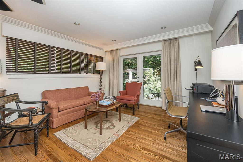 33 Narragansett Drive