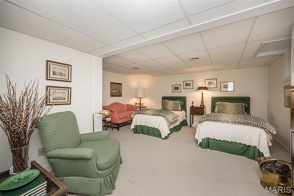 33 Narragansett Drive