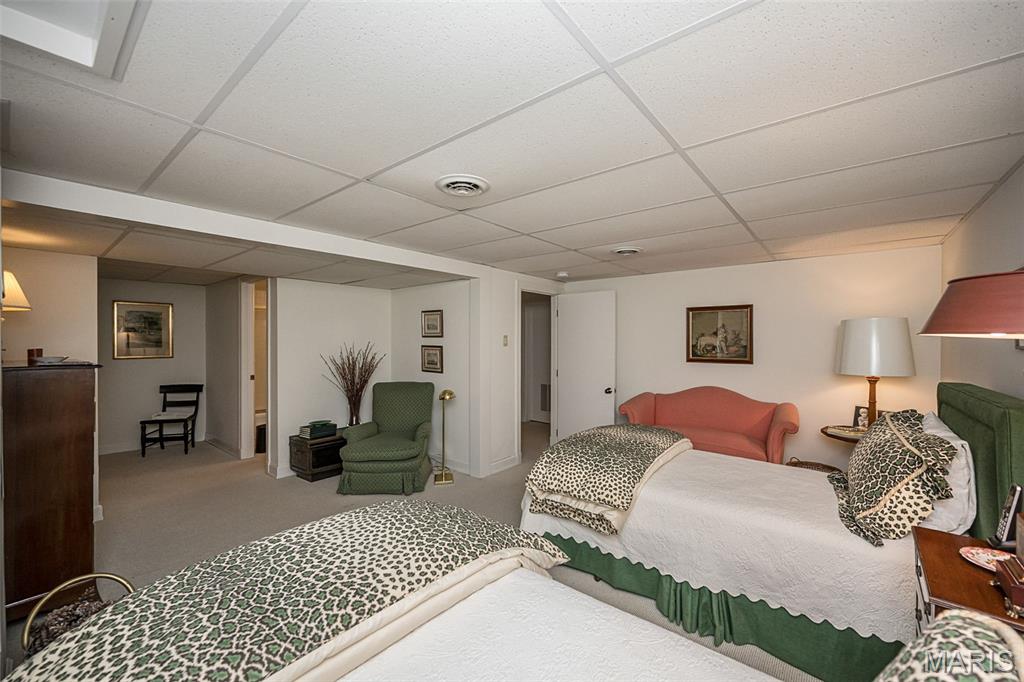33 Narragansett Drive