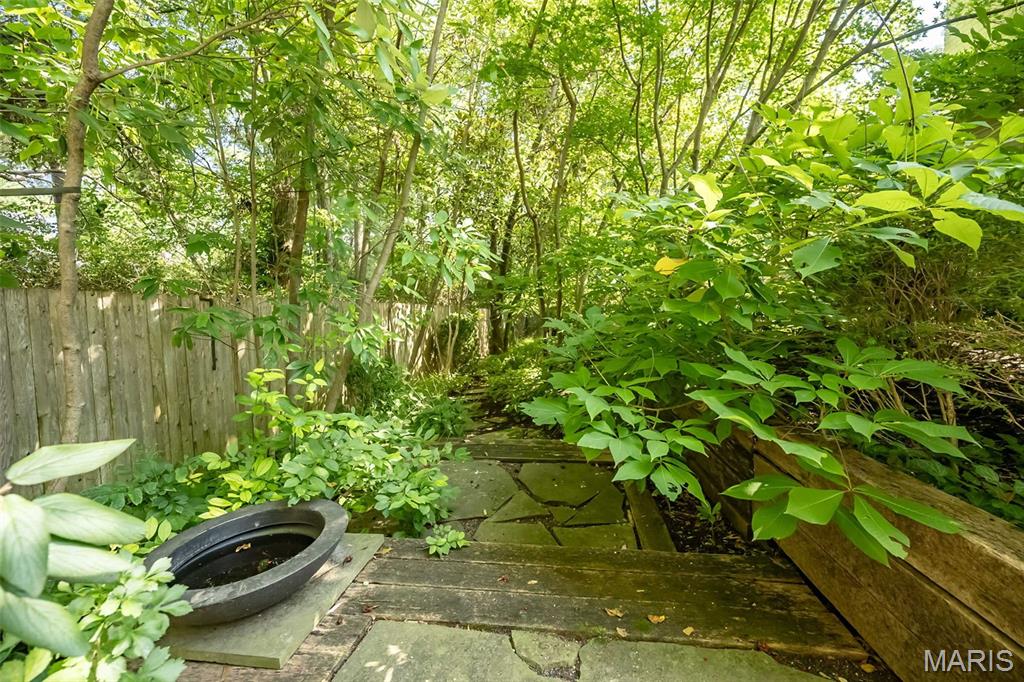 33 Narragansett Drive