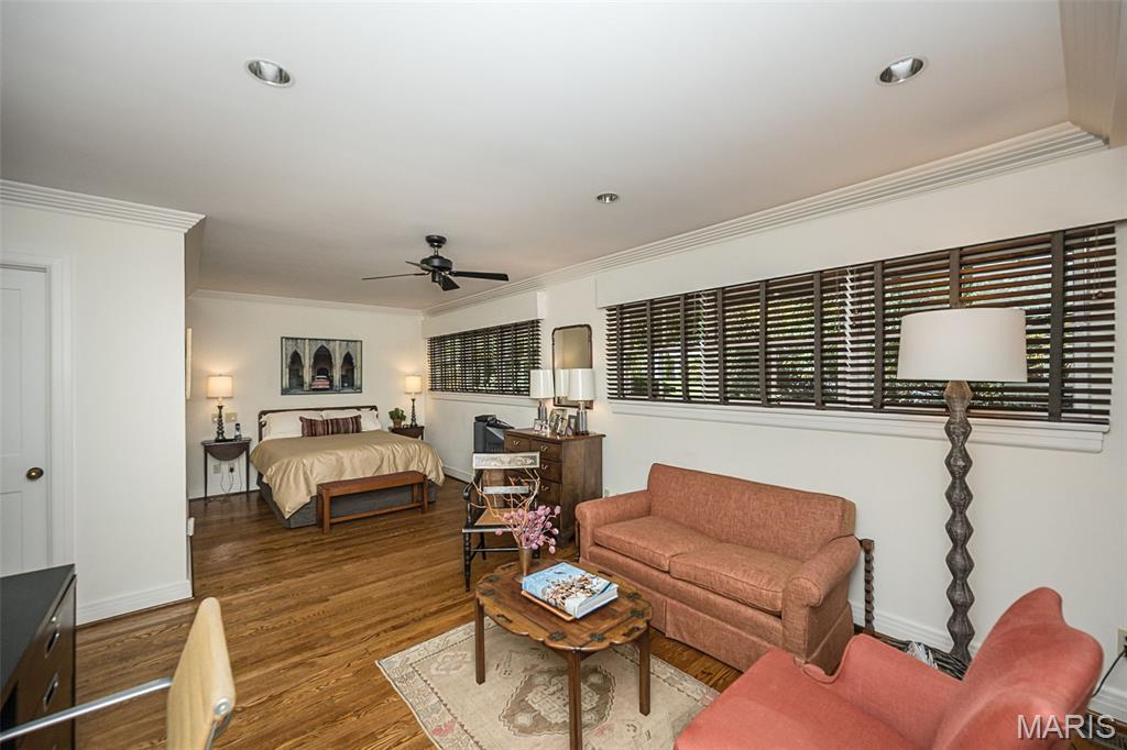 33 Narragansett Drive