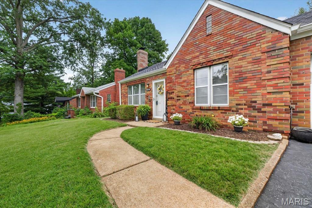 7829 Kenridge Lane