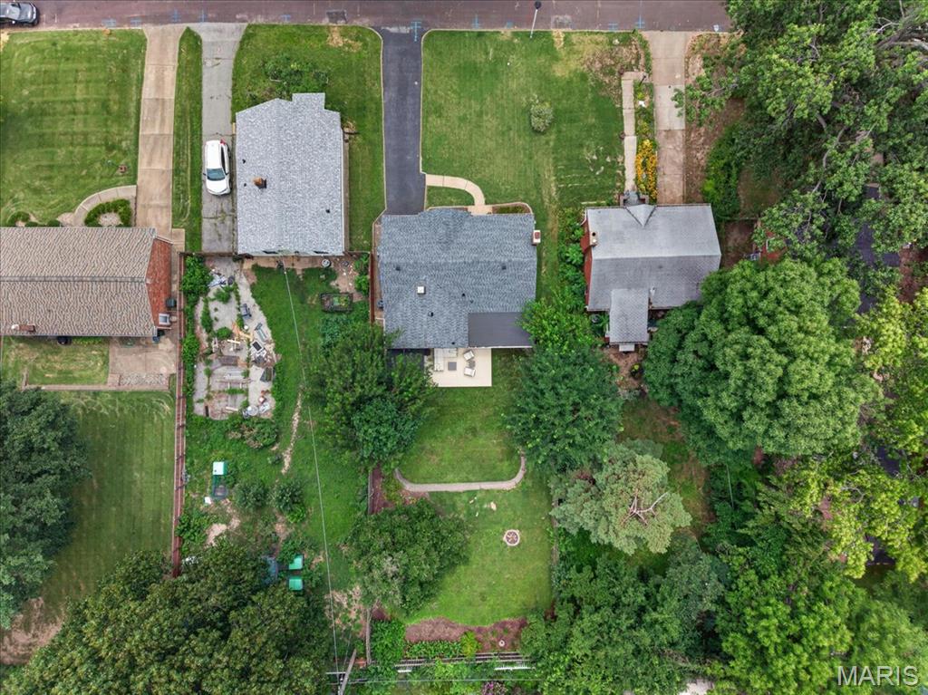 7829 Kenridge Lane
