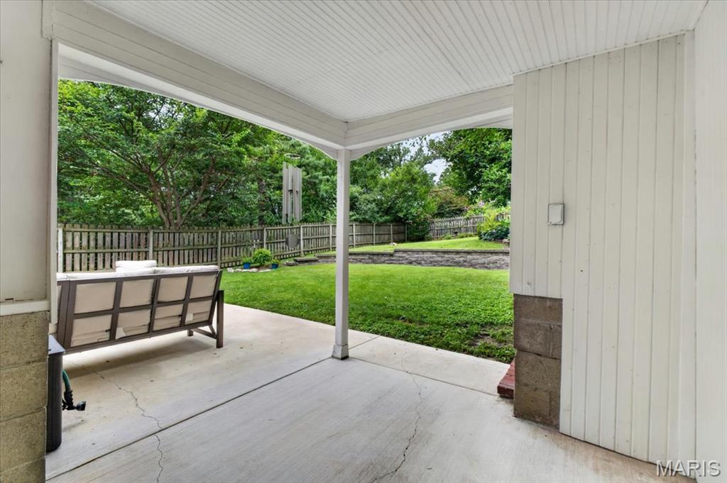 7829 Kenridge Lane