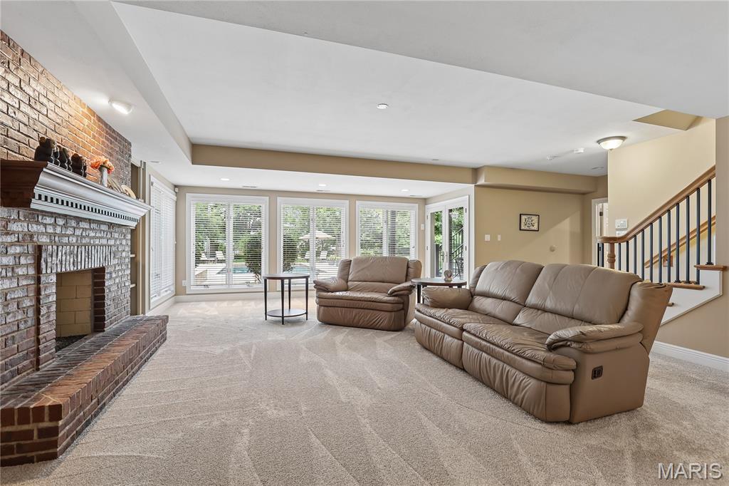 2900 Trafalgar Drive