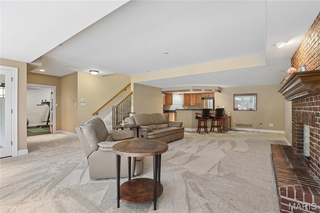 2900 Trafalgar Drive