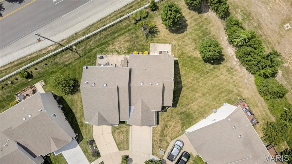 37 Sommer Circle Drive