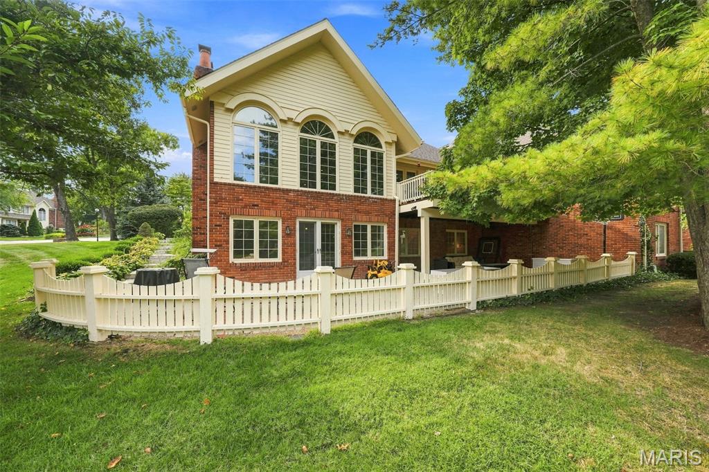 2252 Croydon Walk
