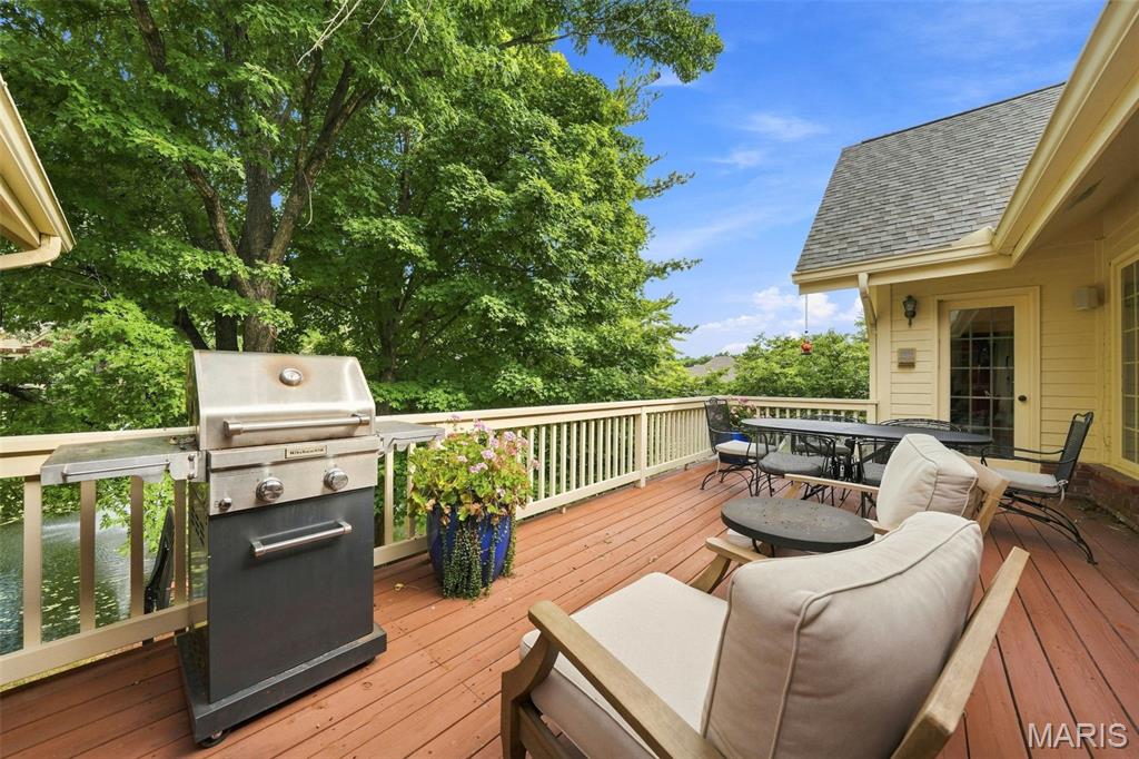 2252 Croydon Walk