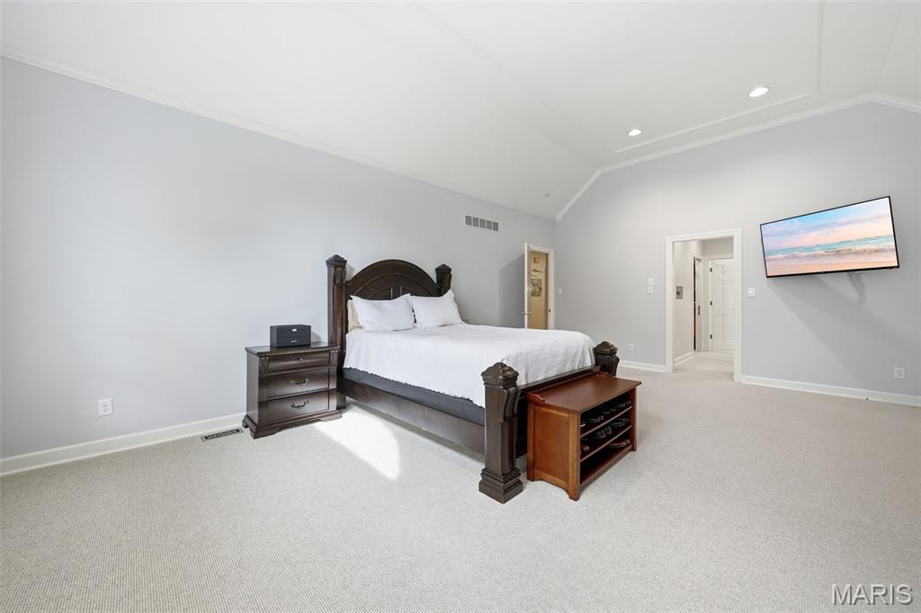 2252 Croydon Walk