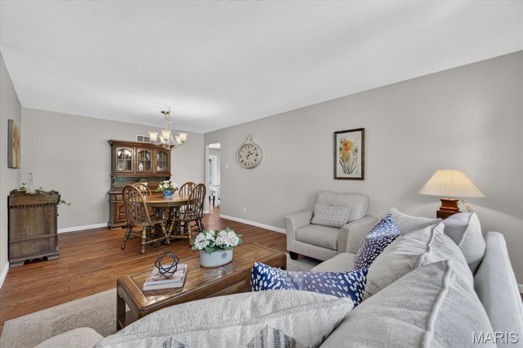 4708 Kingbird Lane