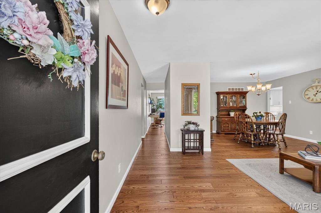 4708 Kingbird Lane