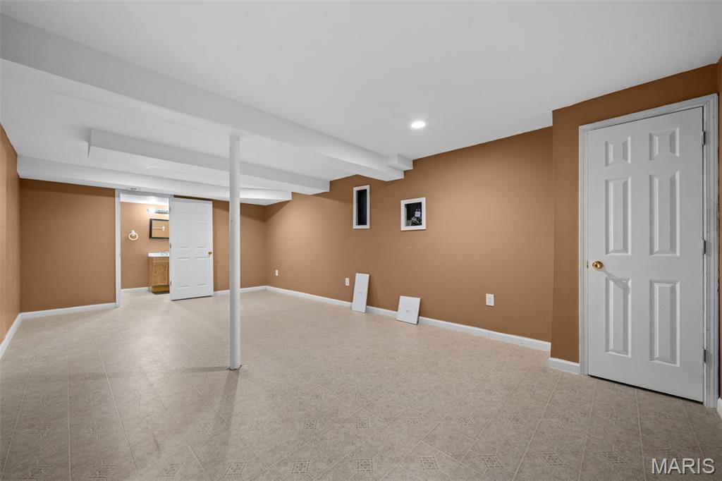 317 Lake Side View Lane