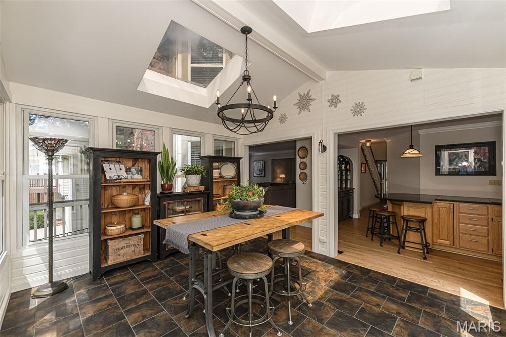 47 Fox Meadows Court