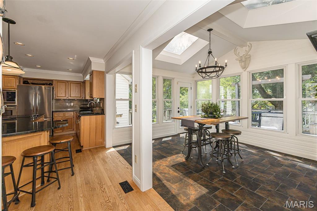 47 Fox Meadows Court