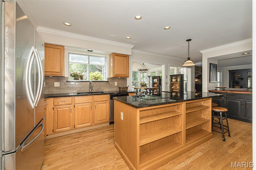 47 Fox Meadows Court