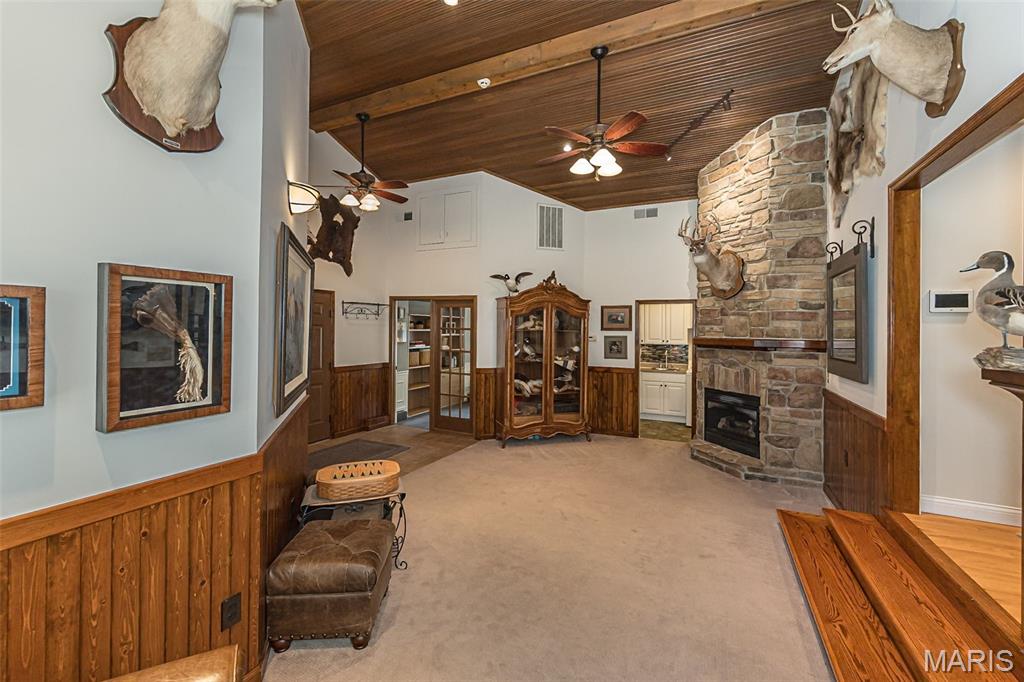 47 Fox Meadows Court
