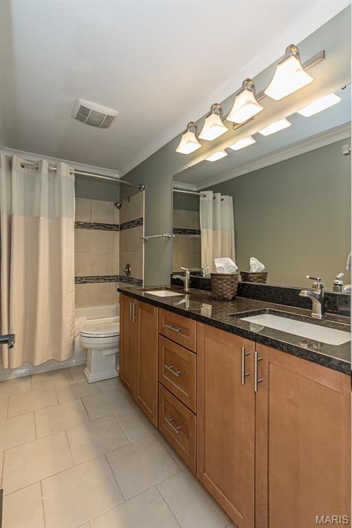 47 Fox Meadows Court
