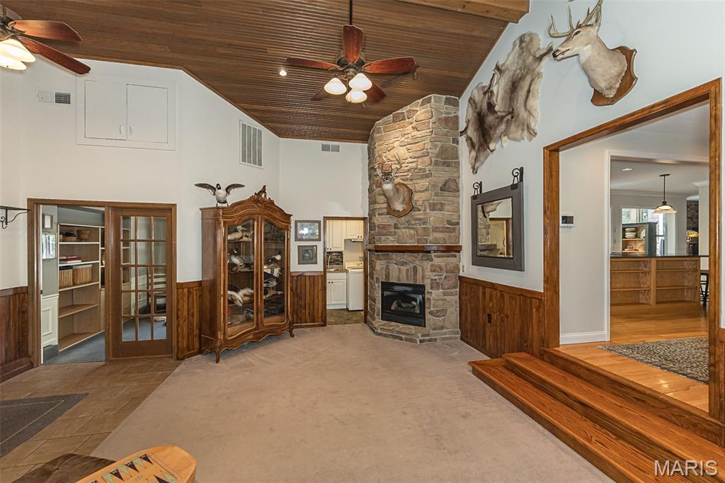 47 Fox Meadows Court