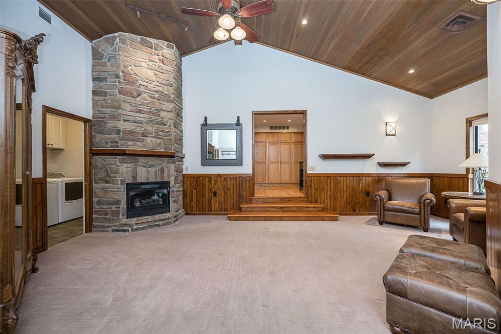 47 Fox Meadows Court