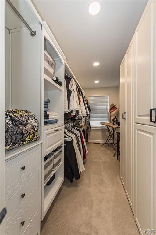 47 Fox Meadows Court