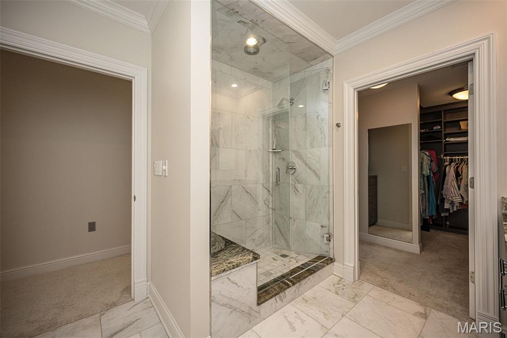 150 Carondelet Plaza Unit: 204