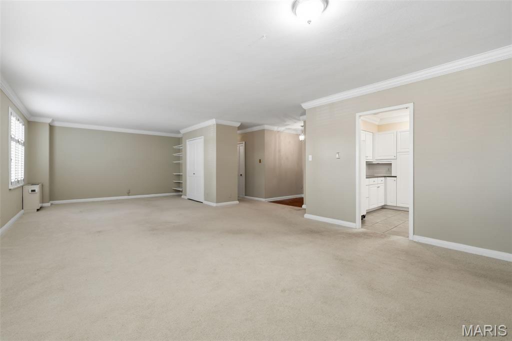 900 S Hanley Road Unit: 1D
