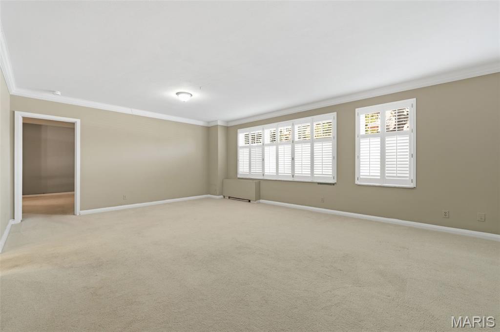 900 S Hanley Road Unit: 1D