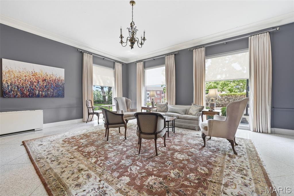 900 S Hanley Road Unit: 1D